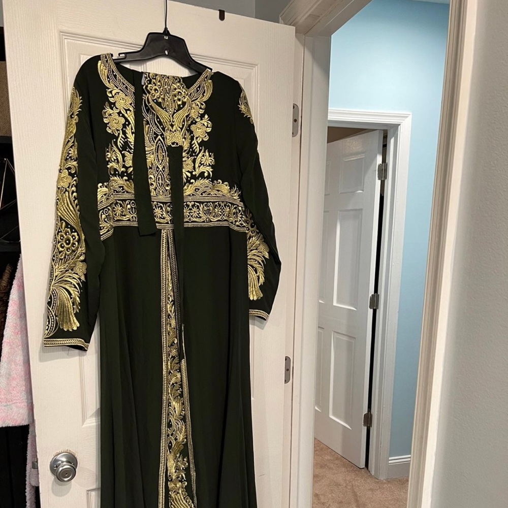 Modest dress